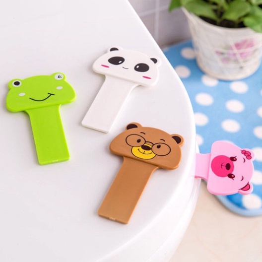 Dụng Cụ Mở Nắp Bồn Cầu Vệ Sinh Hình Thú Ngộ Nghĩnh ILY