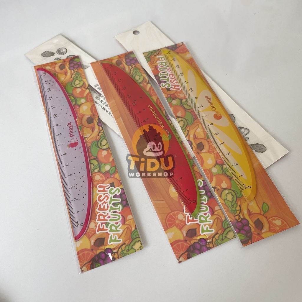 Thước kẻ nhựa dài 15cm có họa tiết trái cây 4 bốn mùa, màu sắc dễ thương.