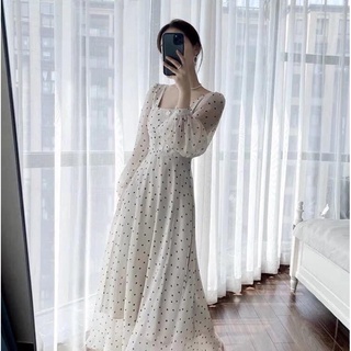 Váy chấm bi tiểu thư tay phồng