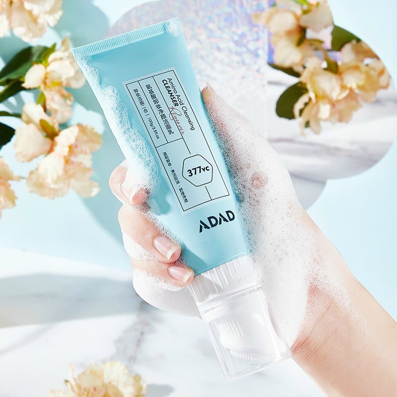 Sữa rửa mặt ADAD kèm cọ