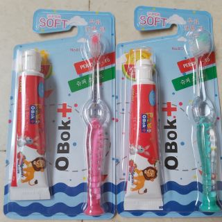 Combo 1 bàn chải đánh răng kèm tuýp đánh răng trẻ em