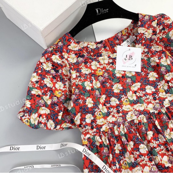 Váy hoa nhí đỏ dáng babydoll xinh xắn | BigBuy360 - bigbuy360.vn