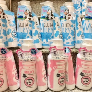 Bộ sản phẩm gồm một chai sữa tắm dưỡng trắng da Gluta Milky 800ml Và kèm theo một tuýp sữa rửa mặt Gluta Milky 190ml
