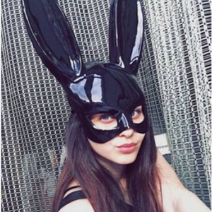 Mặt nạ thỏ bunny sexy đen bóng, mặt nạ hóa trang halloween play boy