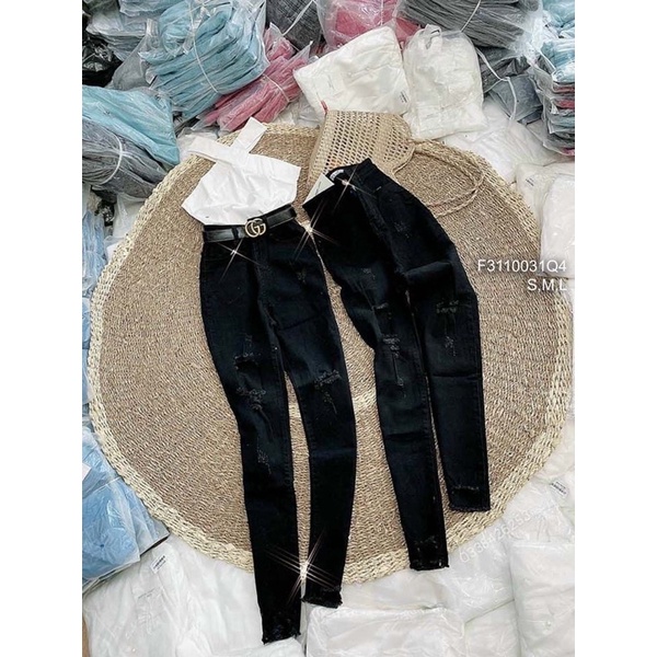 Quần đen jeans ôm rách