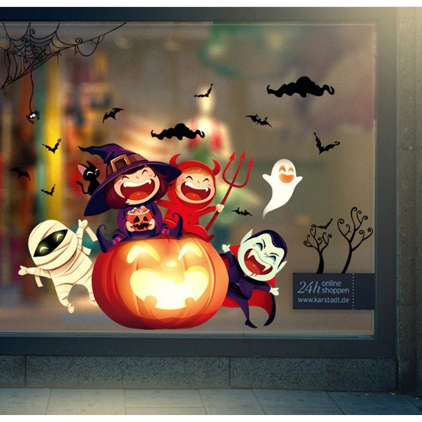 Decal trang trí tường - Bé Hóa Trang vui chơi đêm Halloween