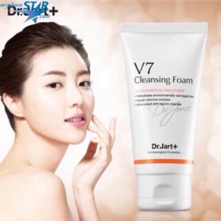 sữa rửa mặt V7 cleansing Foam soft & gentle xuât sứ hàn quốc tác dụng trắng da phù hợp với mọi loại da giúp làm sạch sâu