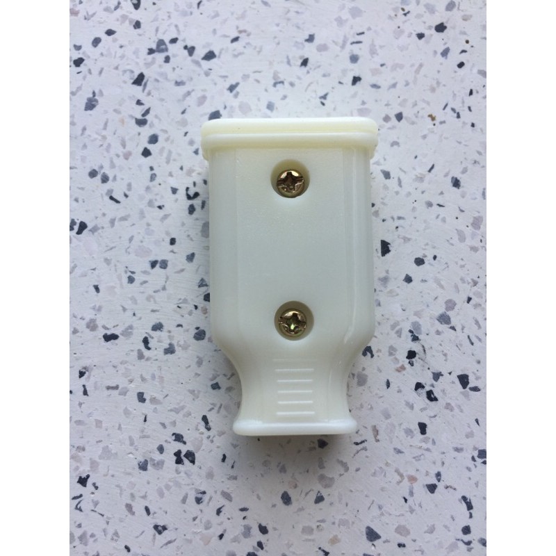 Phích cắm chống vỡ lioa