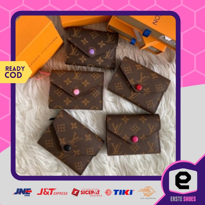 Ví cầm tay nữ hiệu Louis V LV003 EMILIE ENVELOPE