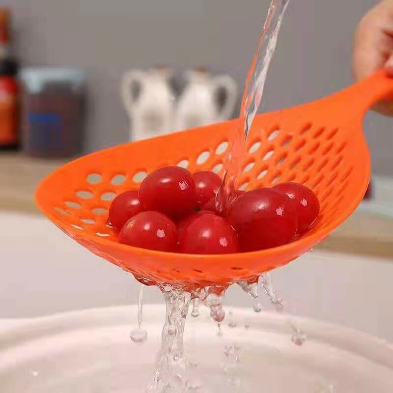 Thìa nhúng mỳ, thìa vớt đồ ăn,thìa lỗ tiện lợi cho gia đình
