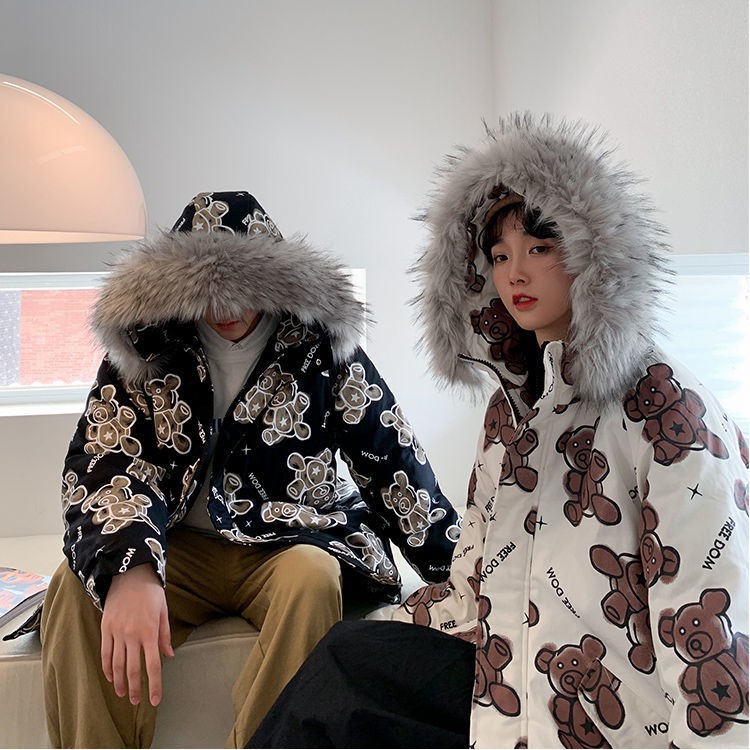 Áo khoác họa tiết gấu chất liệu đệm vải cotton cổ lông dày dặn thích hợp dành cho mùa đông | BigBuy360 - bigbuy360.vn