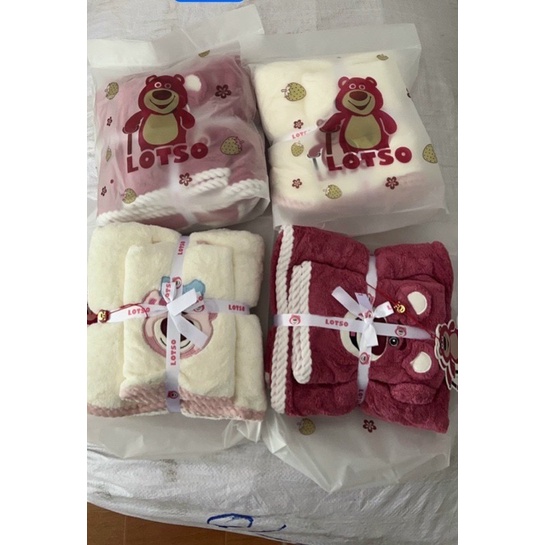 SÉT KHĂN MẶT + KHĂN TẮM GẤU LOTSO DÂU TÂY DISNEY XINH ƠI LÀ XINH