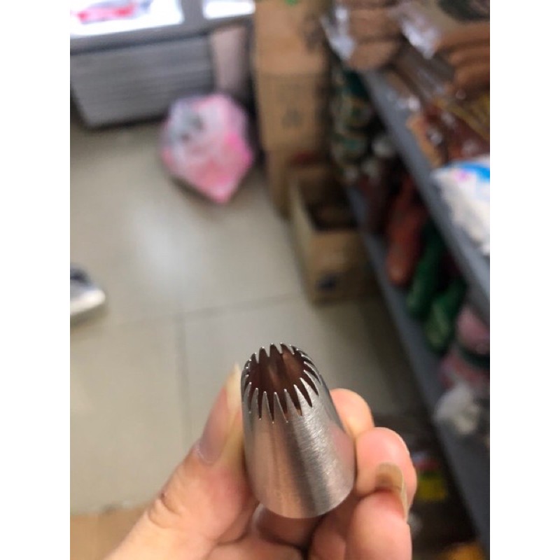 Đui inox bắt kem 195