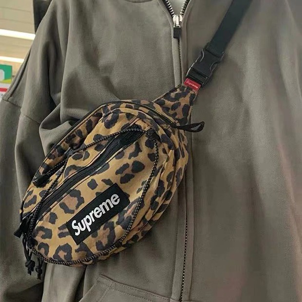 Túi Đeo Chéo Supreme20Fw