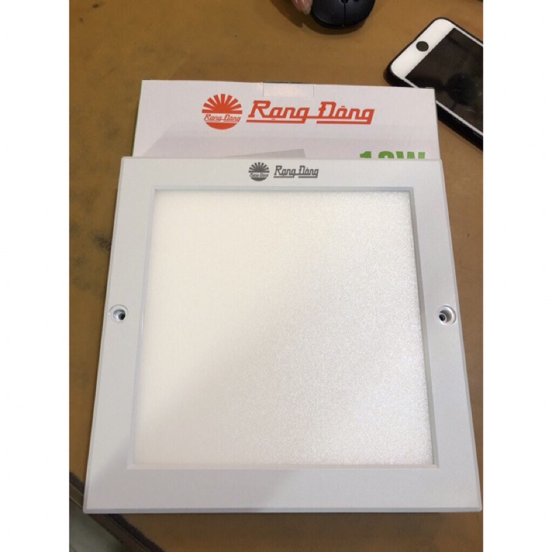 Đèn Led ốp trần vuông Rạng Đông 22x22 / 18W