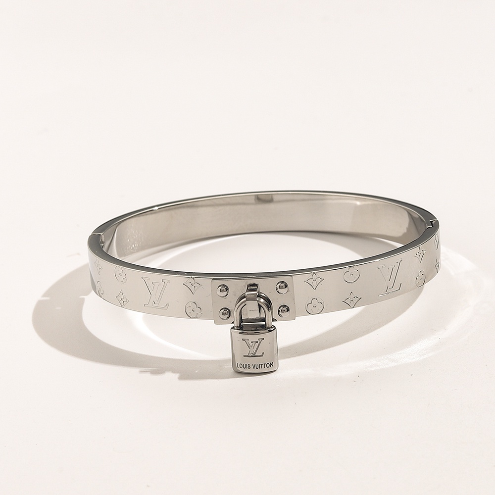 LOUIS VUITTON Vòng Đeo Tay Bằng Thép Titan Họa Tiết Chữ LV Sang Trọng