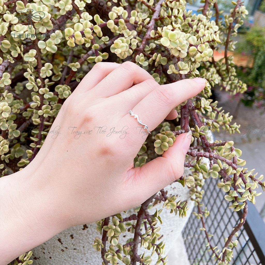 Nhẫn bạc nữ TLEE sóng nạm đá mini xinh xắn NCJ A0175