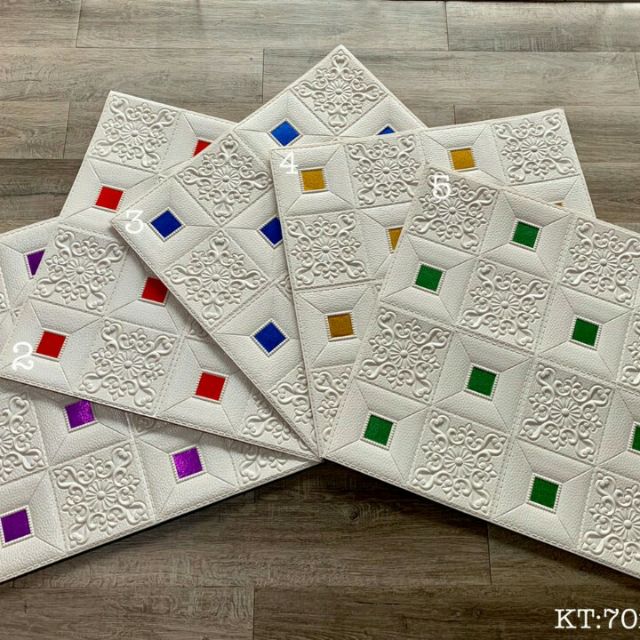 Xốp dán tường 70x70cm dày 4mm