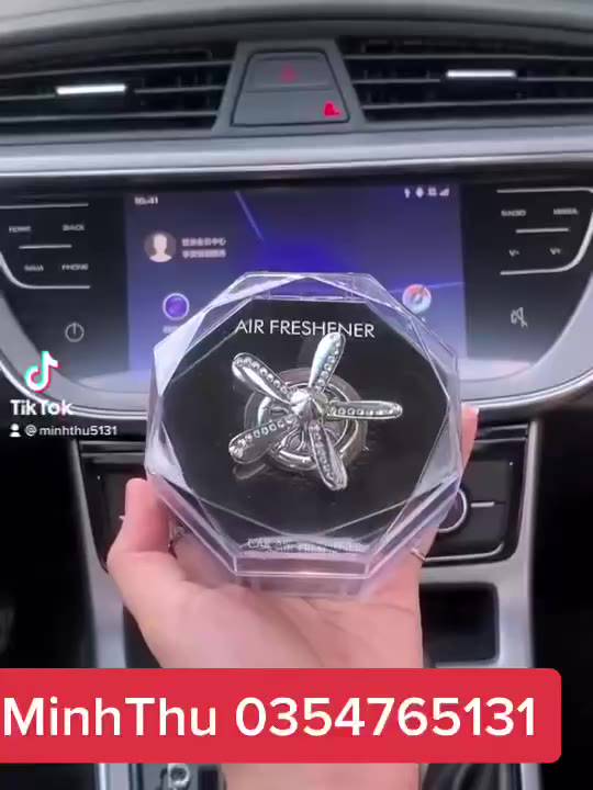 Quạt sáp thơm đính đá cài cửa gió điều hòa ô tô | BigBuy360 - bigbuy360.vn