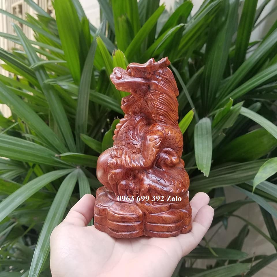 Tượng con rồng gỗ hương