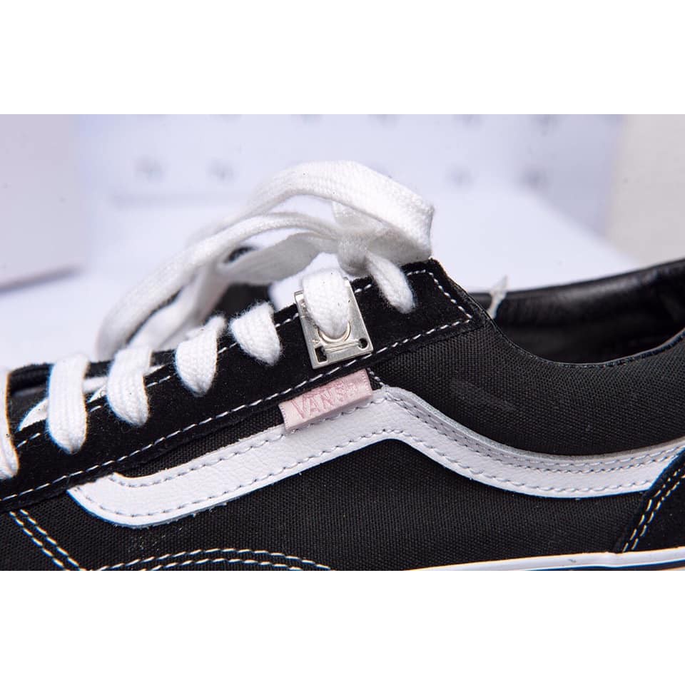 giày thể thao vans đen trắng alyx( ảnh chụp thật tại shop đủ phụ kiện)