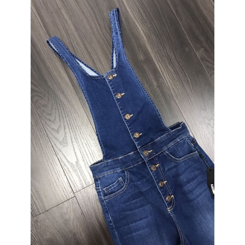 Quần Yếm Jean Sneak peek  xịn ống loe