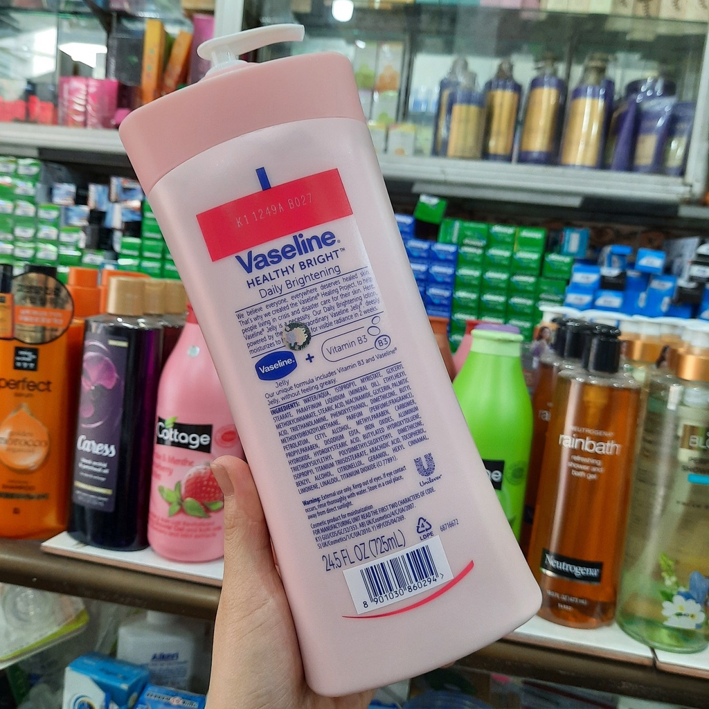 Lotion dưỡng thể trắng da Vaseline Healthy White UV Lightening 725mL