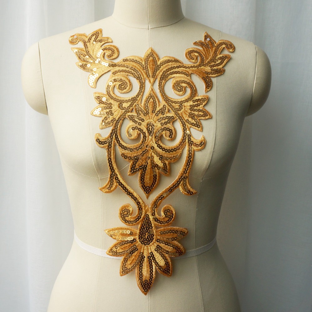 Huy Hiệu Cài Áo Hình Hoa Đính Kim Sa Lấp Lánh