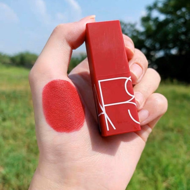 Son Nars Red Lizard vỏ đỏ