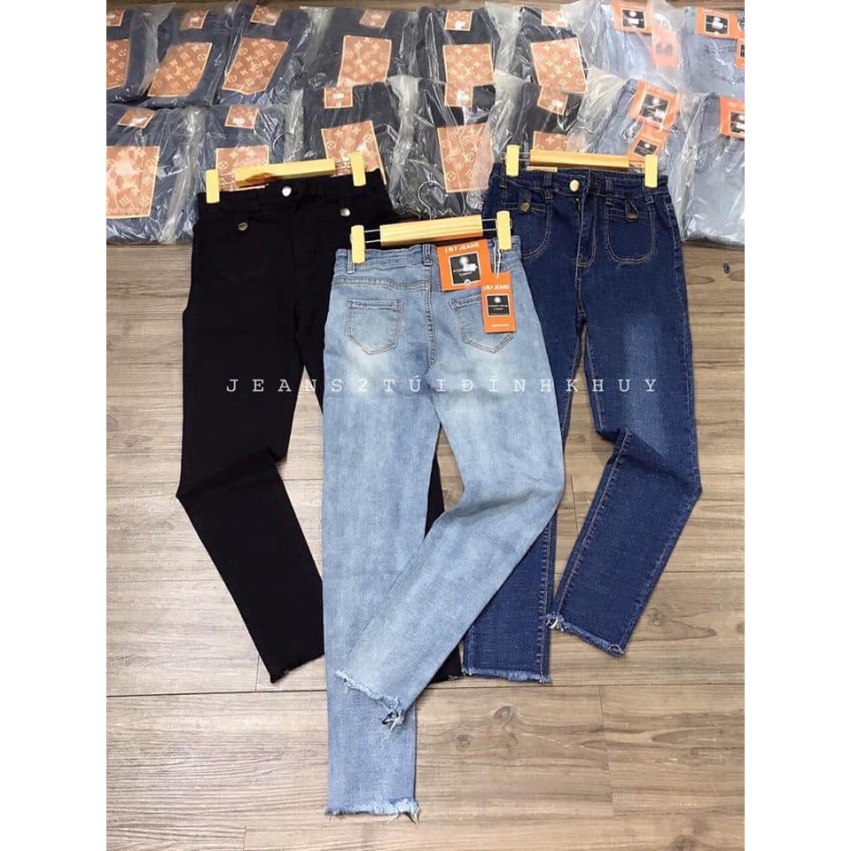 Quần jean hai túi cúc cài trước