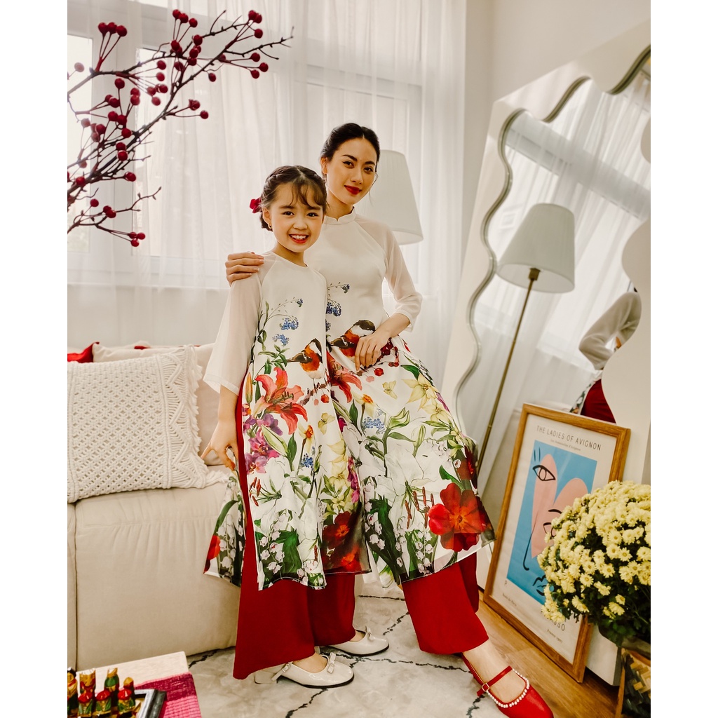 Kid áo dài màu trắng kem, quần đỏ 1AD2045 ADORE DRESS