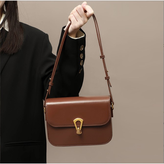 Túi xách nữ đeo chéo hàng cao cấp chất da mềm mịn tuyệt đẹp Capucha T149