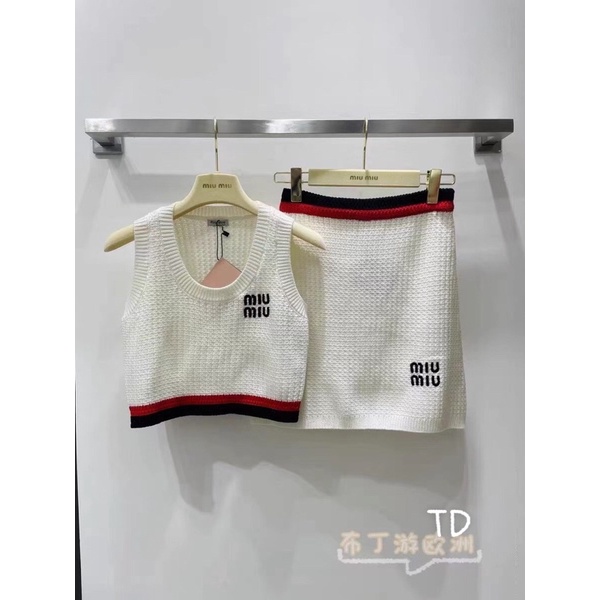Set đồ nữ áo len miu miu kèm chân váy đi biển