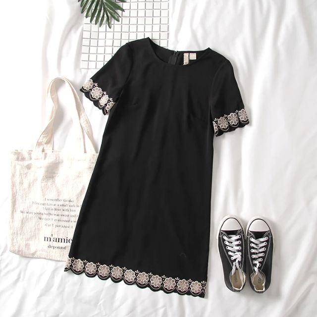 Váy suông gấu hoa xuất dư (có sẵn)