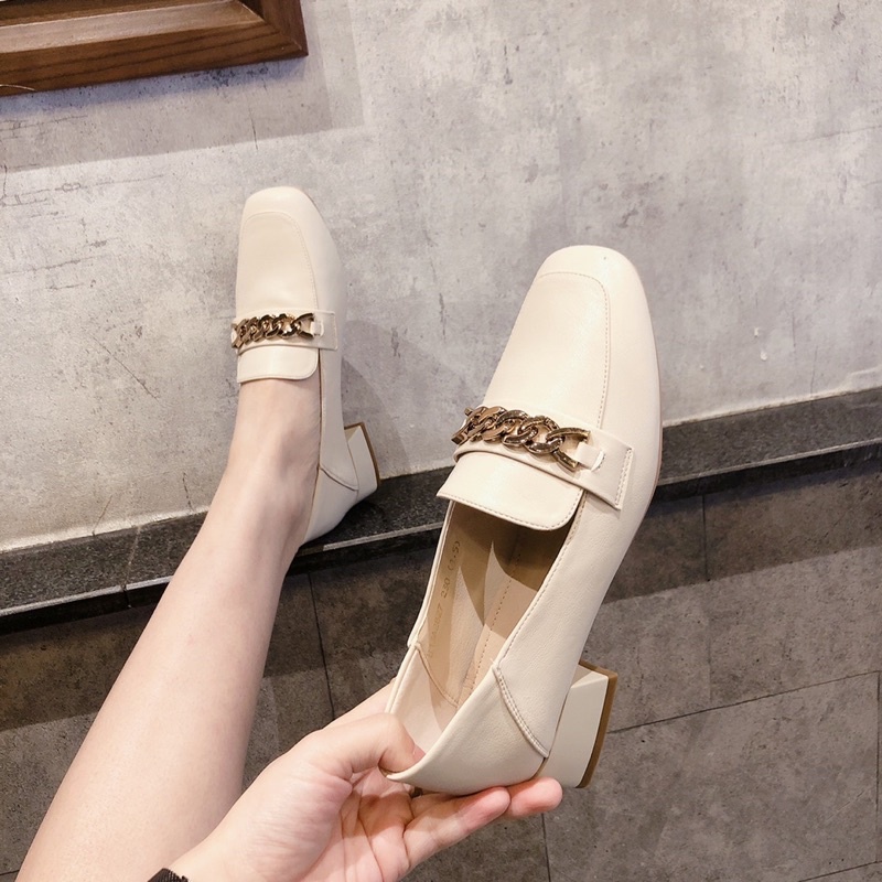 Giày Moca Mũi Vuông Phối Dây Xích Vàng Da Mềm Hàng Đẹp Loại 1