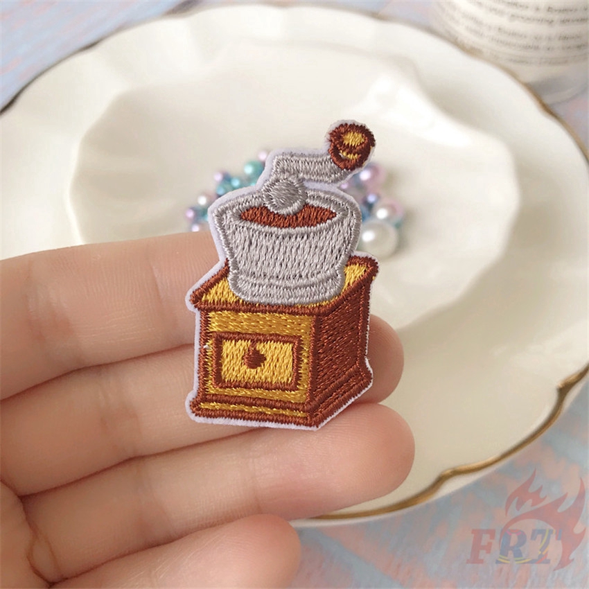 Set 1 / 4 Miếng Vá Nhiệt Dùng Để Trang Trí Áo Quần