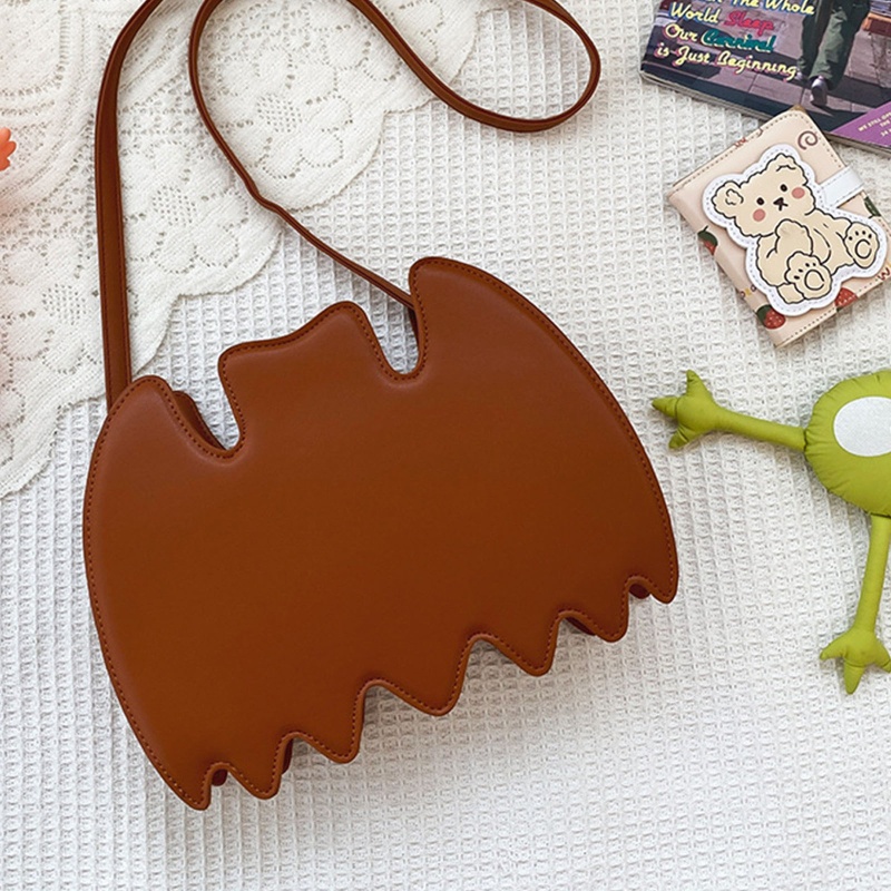 Túi Đeo Chéo Da Pu Hình Dơi Phong Cách Gothic