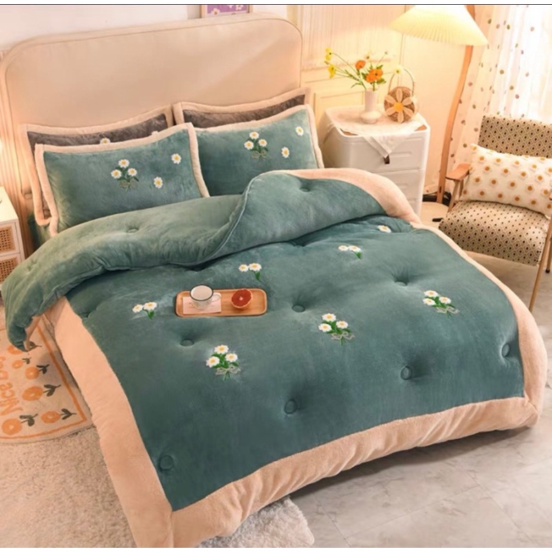 Chăn Lông Thỏ Thêu Hoa Cúc_Siêu Giữ Nhiệt_Hàng Nhập Khẩu Nguyên Tem Mác