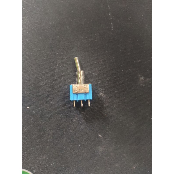 công tắc gạt 102 on off