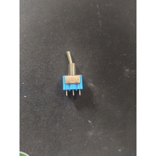 Công tắc gạt 102 on off