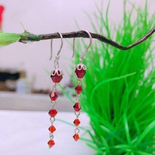 Bông tai đang hót lắm ạ