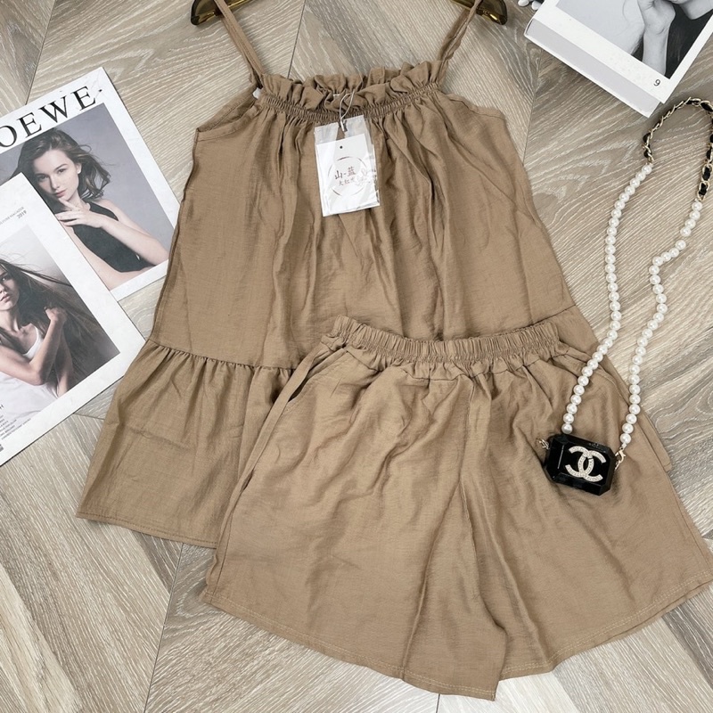 Bộ đũi 2 dây dáng xoè chun ngực babydoll dạng váy kèm quần sooc đùi