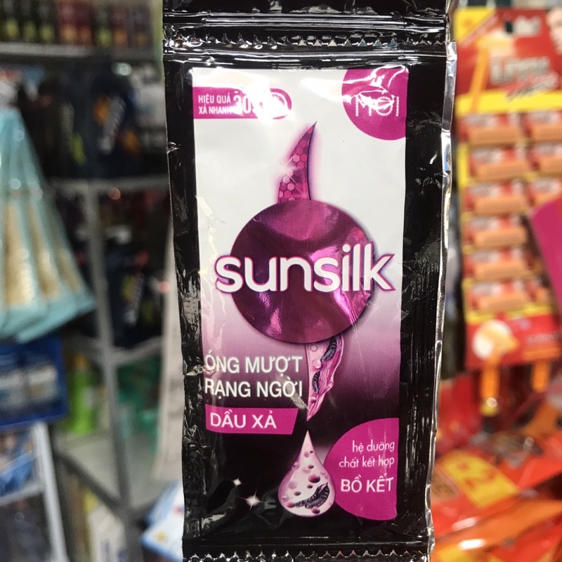1 dây 10 Gói Dầu Xả Sunsilk Óng Mượt Rạng Ngời (6g / Gói)
