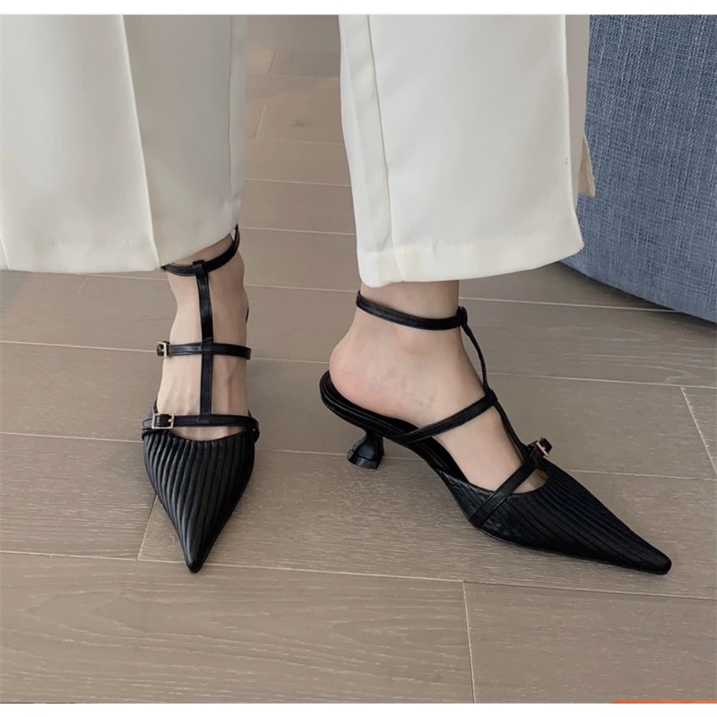 Sandals gót thấp ko