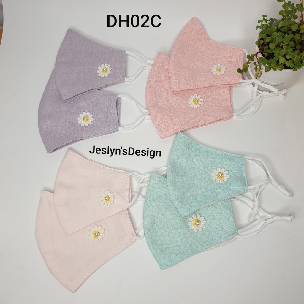 02 cái Khẩu trang vải linen đính hoa DH2C cho mẹ và bé