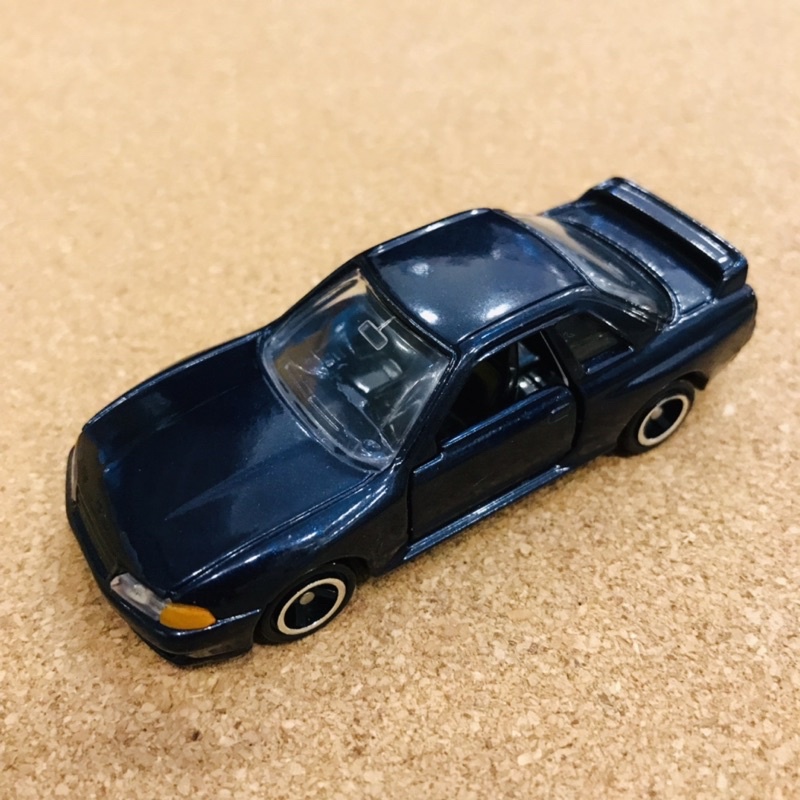 Xe Tomica nissan skyline gt-r r32