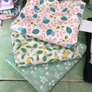vải thô mặt lụa hình hoa lá