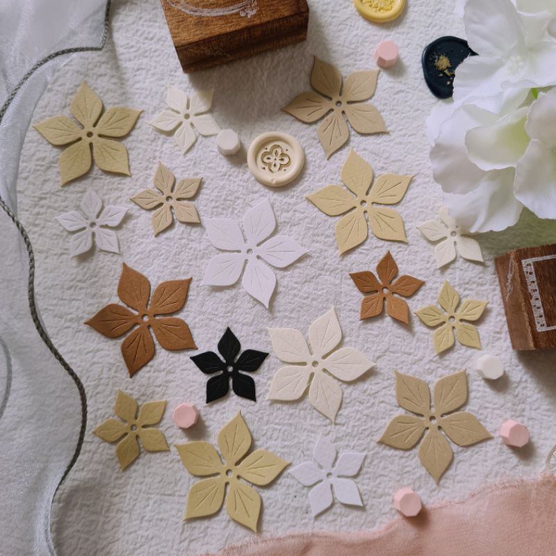 Krisna.room ♡ Die cut- Set 24 giấy cắt hình cánh hoa 5 cánh trang trí