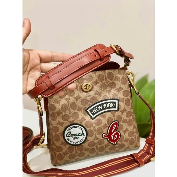 Túi Coach Bucket willow hoạ tiết C6868 sale
