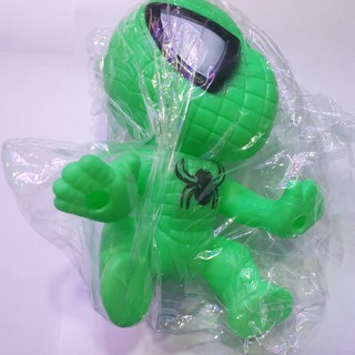 Nhện bám đuôi xe spiderman,đủ màu